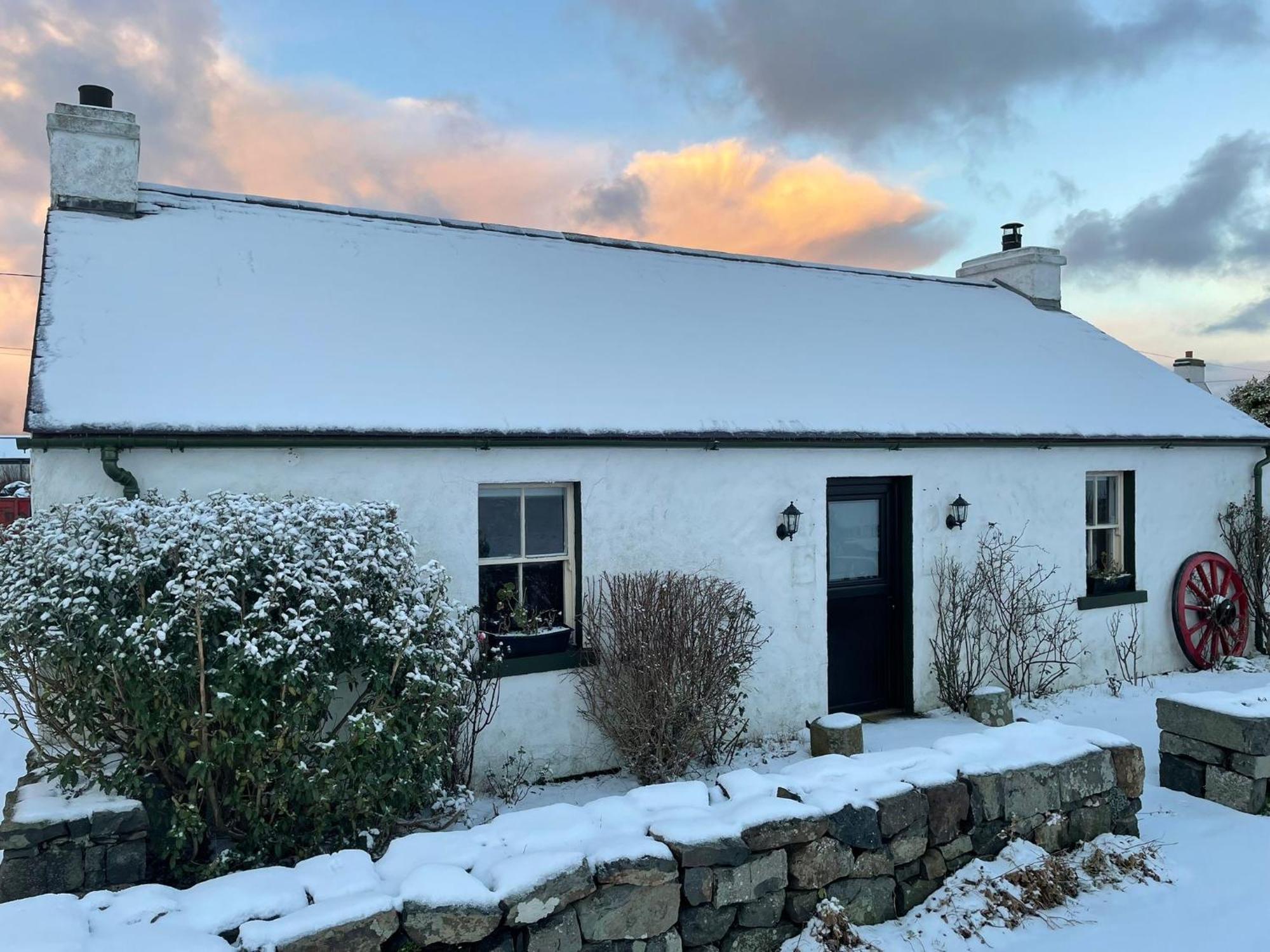 Dunnaglea Cottage, Баллинтой Экстерьер фото